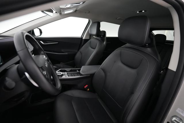 2023 Kia EV6 — photo 3 of 19