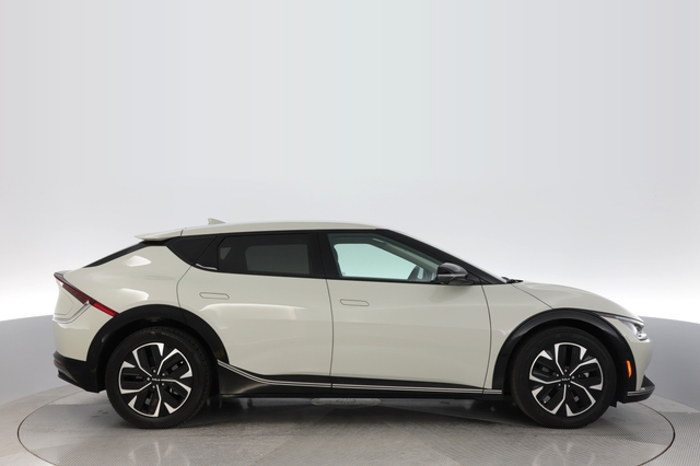2023 Kia EV6