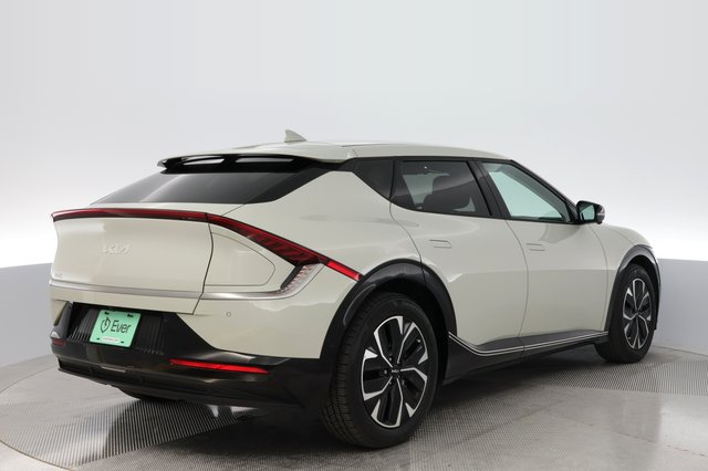 2023 Kia EV6 — photo 2 of 19