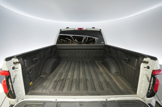 2023 Ford F-150 Lightning — photo 6 of 17