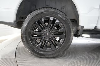 2023 Ford F-150 Lightning — photo 7 of 17