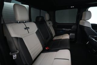 2023 Ford F-150 Lightning — photo 4 of 17