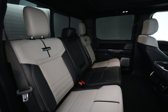 2023 Ford F-150 Lightning — photo 4 of 17