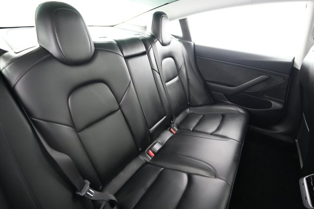 2020 Tesla Model 3 — photo 4 of 22