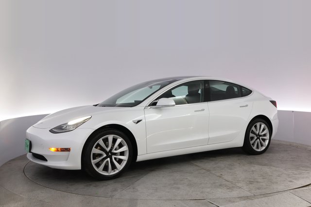 2020 Tesla Model 3 — photo 14 of 22