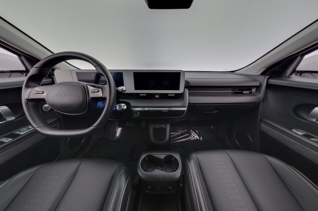 2024 Hyundai IONIQ 5 — photo 21 of 26