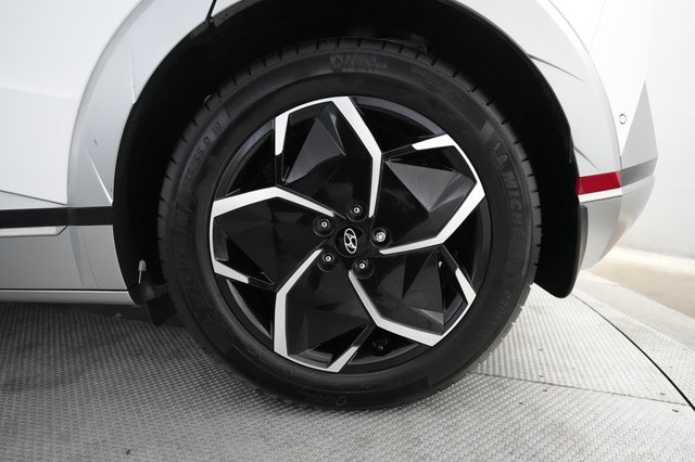 2024 Hyundai IONIQ 5 — photo 7 of 26