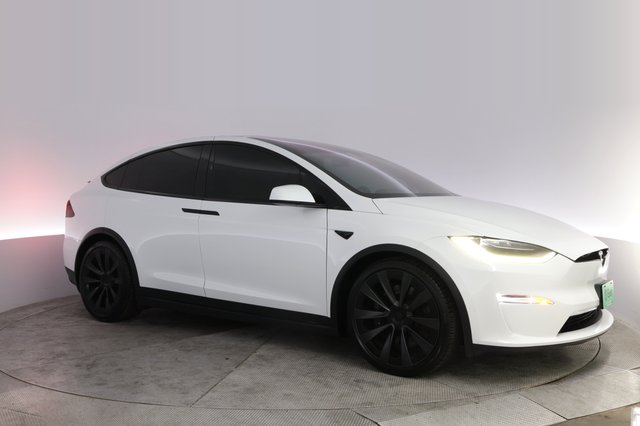 2023 Tesla Model X — photo 11 of 25
