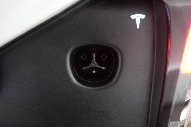 2023 Tesla Model X