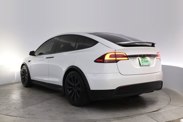2023 Tesla Model X — photo 13 of 25