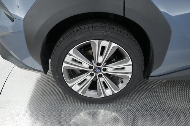2023 Subaru Solterra — photo 7 of 18