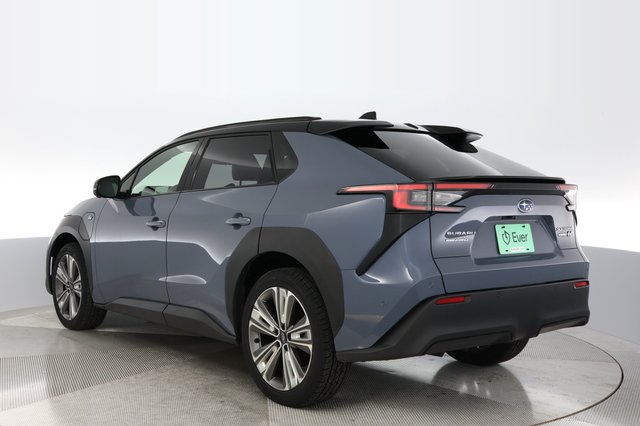 2023 Subaru Solterra — photo 11 of 18