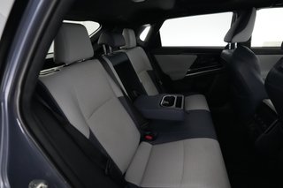 2023 Subaru Solterra — photo 4 of 18