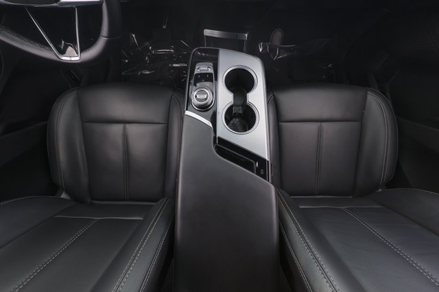 2024 Cadillac Lyriq — photo 22 of 23