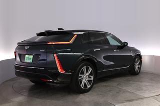 2024 Cadillac Lyriq — photo 2 of 23