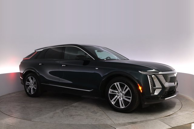 2024 Cadillac Lyriq — photo 11 of 23