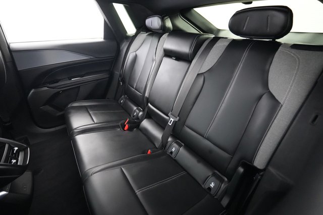 2024 Cadillac Lyriq — photo 19 of 23