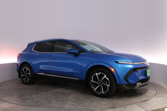 2024 Chevrolet Equinox EV — photo 11 of 27