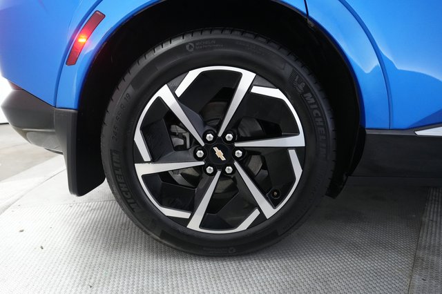2024 Chevrolet Equinox EV — photo 17 of 27