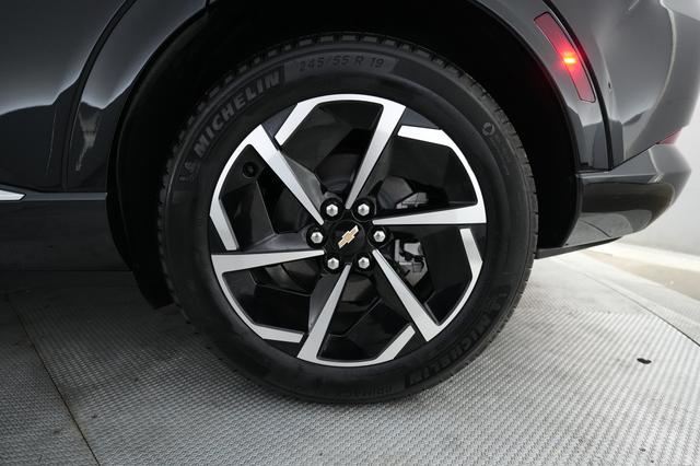 2024 Chevrolet Equinox EV — photo 7 of 23