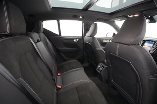 2023 Volvo XC40 Recharge — photo 20 of 31