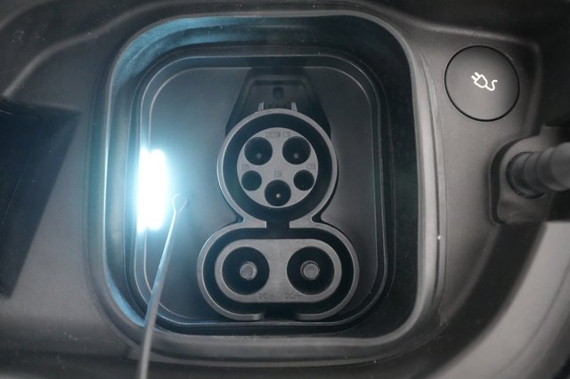 2023 Volvo XC40 Recharge — photo 24 of 31