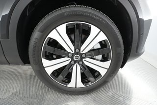 2023 Volvo XC40 Recharge — photo 15 of 31