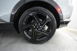 2024 Chevrolet Equinox EV — photo 7 of 20
