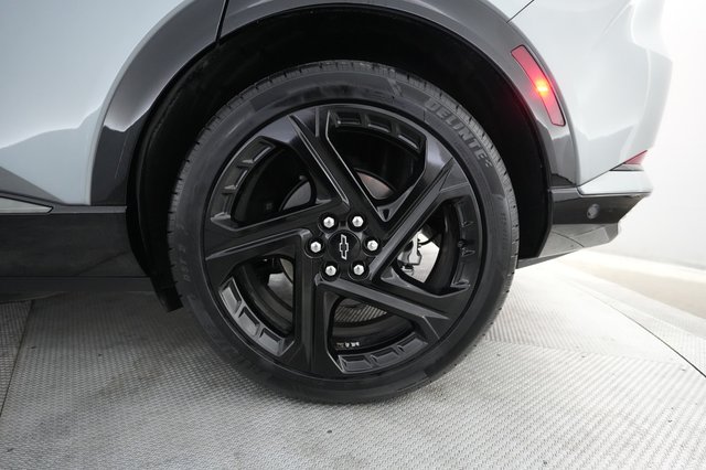 2024 Chevrolet Equinox EV — photo 7 of 20