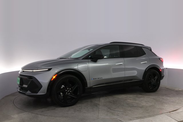 2024 Chevrolet Equinox EV — photo 14 of 20