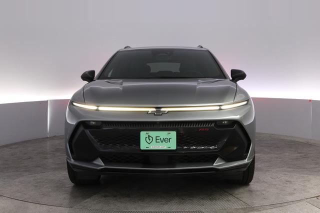 2024 Chevrolet Equinox EV — photo 9 of 20