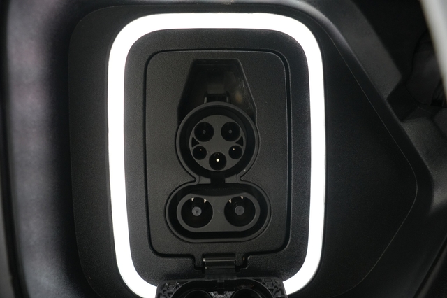 2024 Rivian R1T