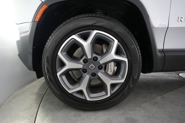 2024 Rivian R1T
