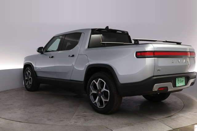 2024 Rivian R1T