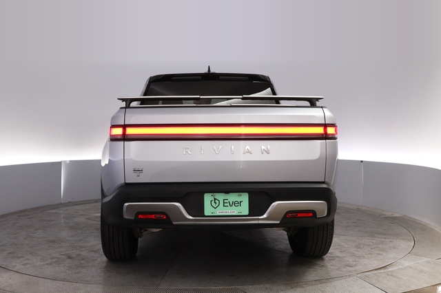 2024 Rivian R1T