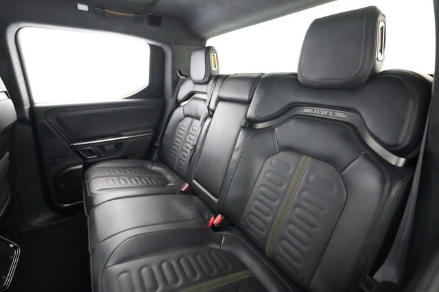 2024 Rivian R1T