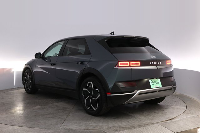2024 Hyundai IONIQ 5 — photo 13 of 24
