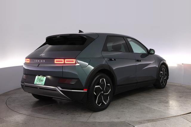 2024 Hyundai IONIQ 5 — photo 2 of 24