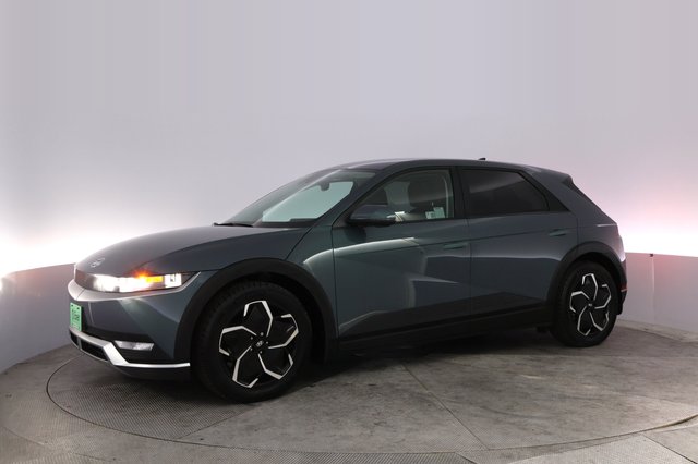 2024 Hyundai IONIQ 5 — photo 14 of 24