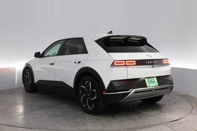2024 Hyundai IONIQ 5 — photo 13 of 22
