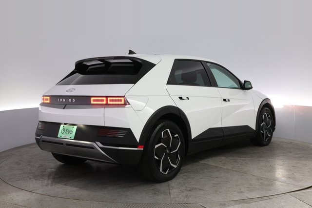 2024 Hyundai IONIQ 5 — photo 2 of 22