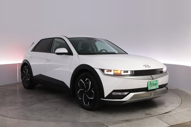 2024 Hyundai IONIQ 5 — photo 10 of 24