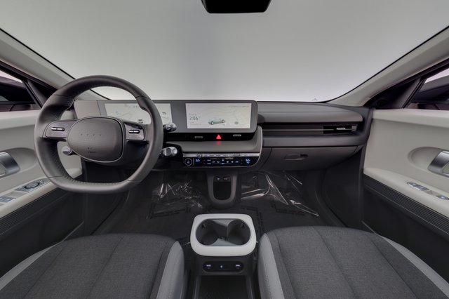 2024 Hyundai IONIQ 5 — photo 21 of 24