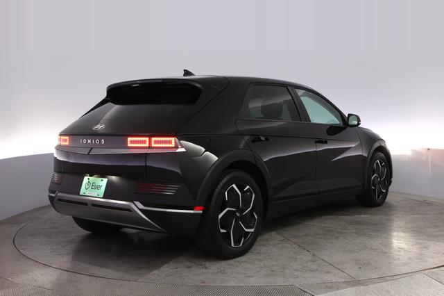 2024 Hyundai IONIQ 5 — photo 2 of 24