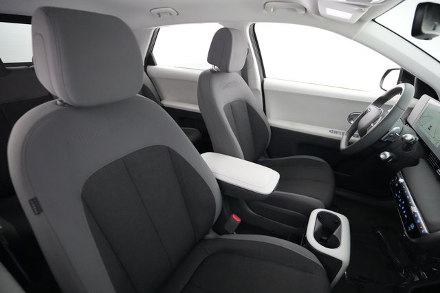 2024 Hyundai IONIQ 5 — photo 18 of 24
