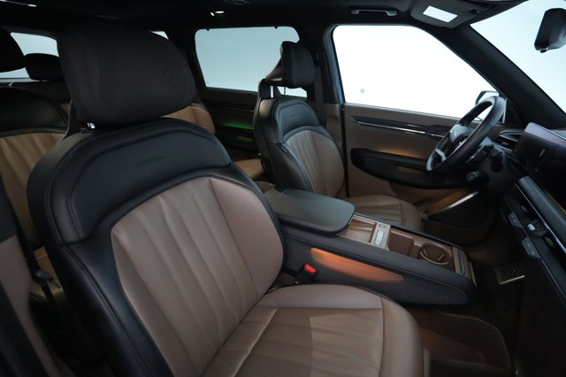 2024 Kia EV9 — photo 18 of 23