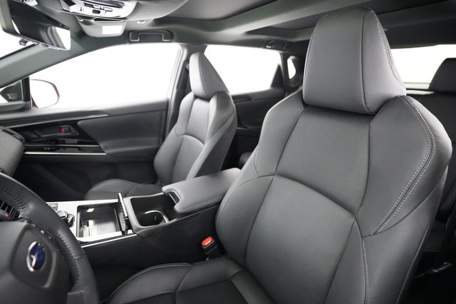 2023 Subaru Solterra — photo 3 of 23