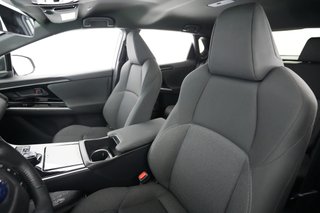 2023 Subaru Solterra — photo 3 of 21