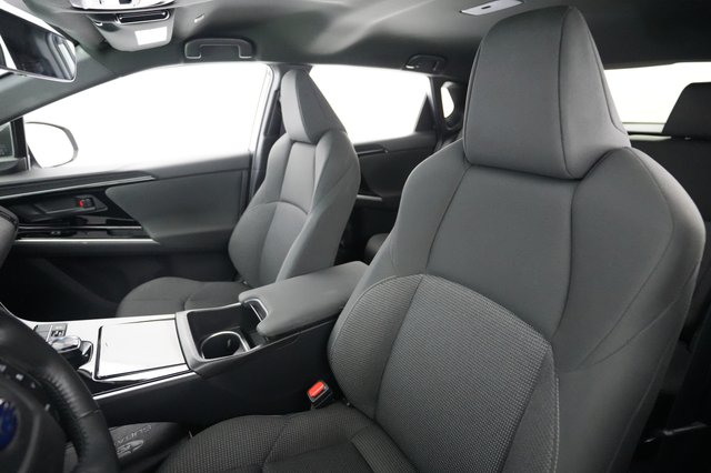 2023 Subaru Solterra — photo 3 of 21