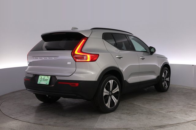 2023 Volvo XC40 Recharge — photo 2 of 24
